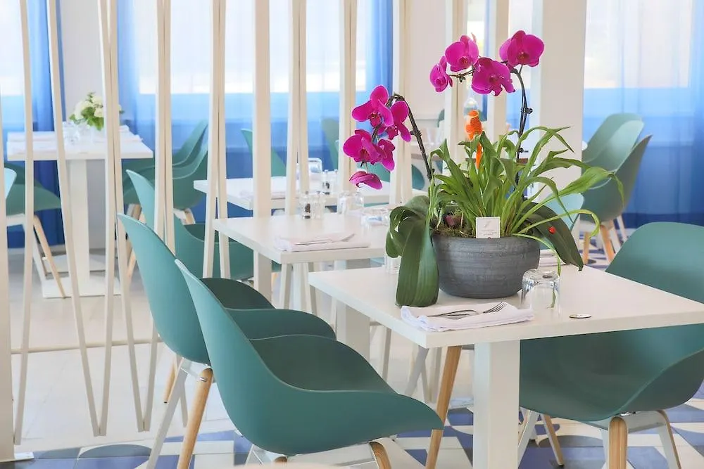 ***  Hotel Ibis La Ciotat Francia