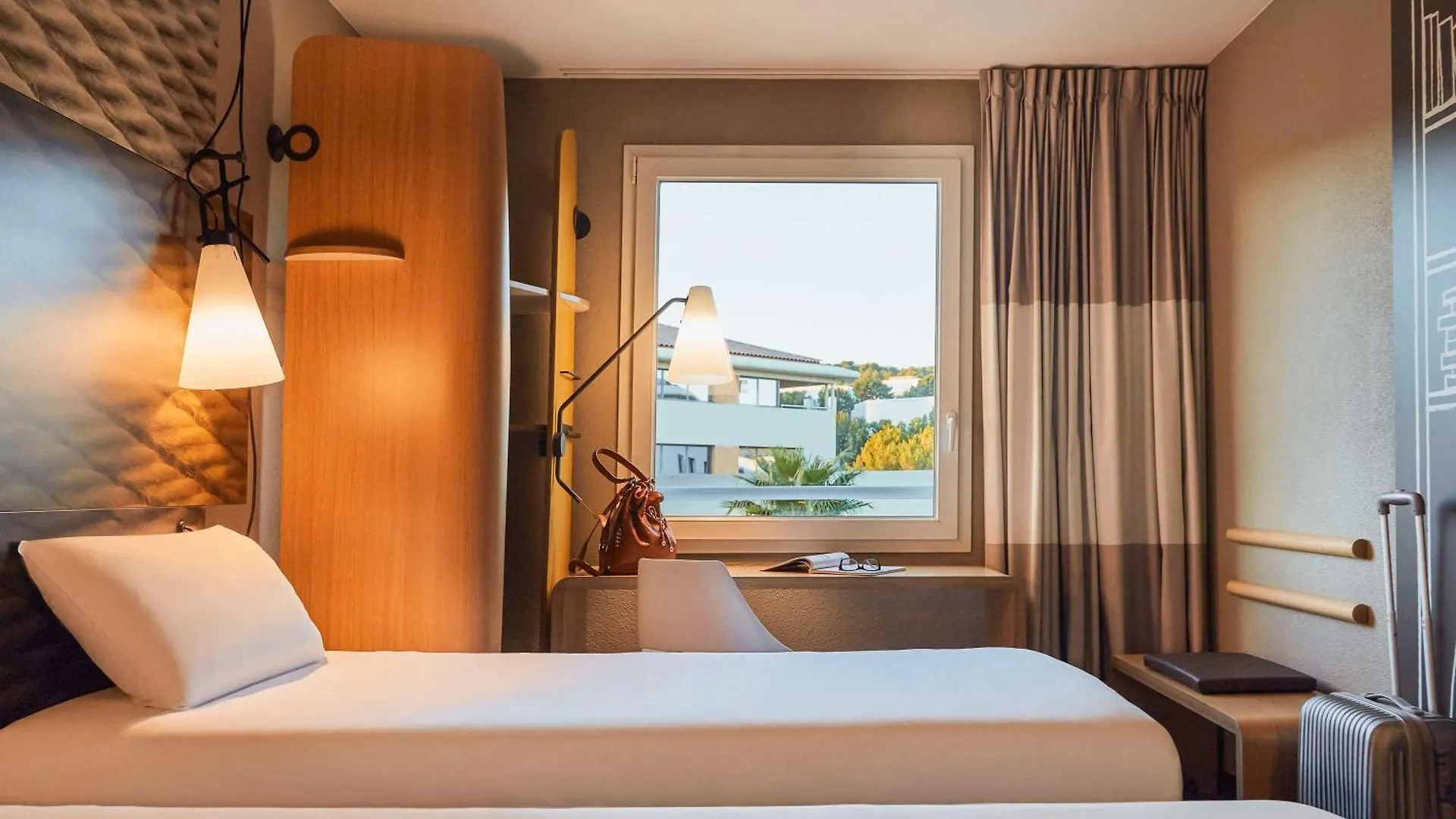 Hotel Ibis La Ciotat 3*,