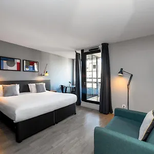 Staycity Centre Vieux Port Apartahotel